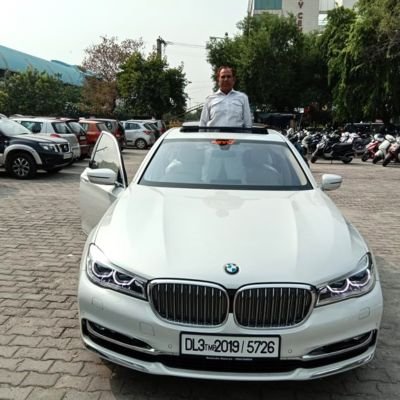 BMW car for luxury Taj Mahal tour from Delhi